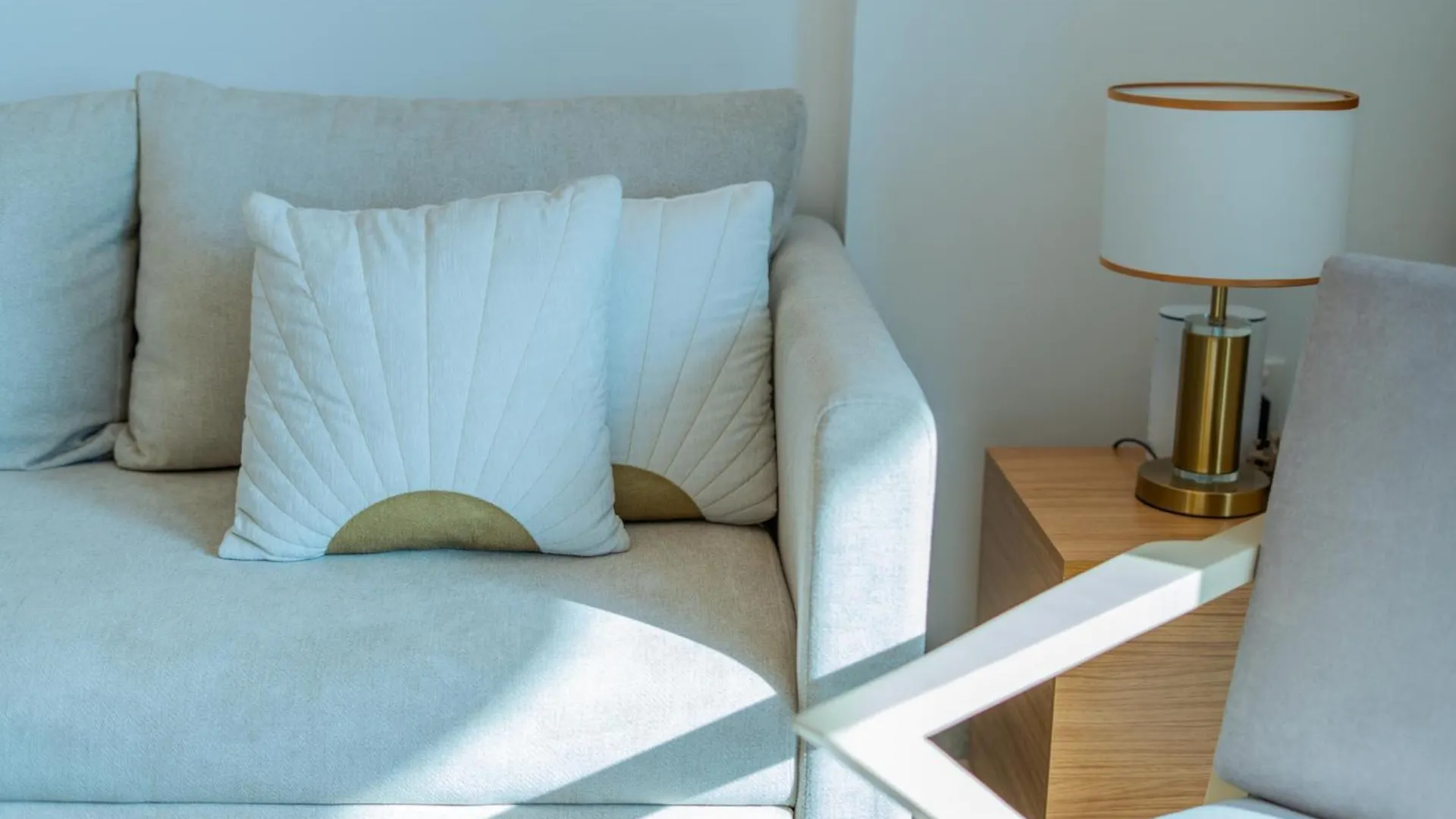 One Bedroom Apartment By Otolo Homes With Free Yas Theme Park Tickets Абу-Даби