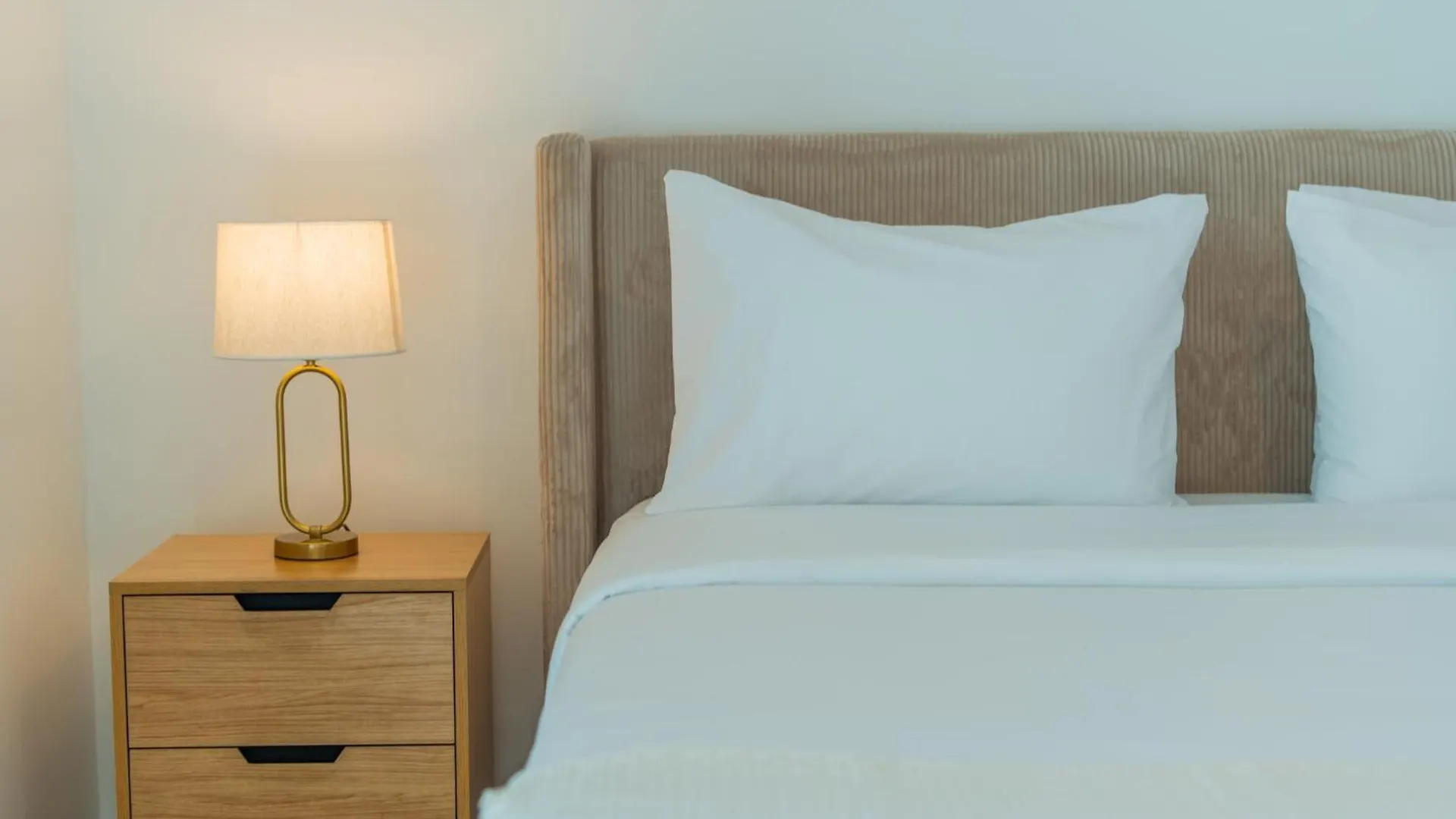 One Bedroom Apartment By Otolo Homes With Free Yas Theme Park Tickets Абу-Даби