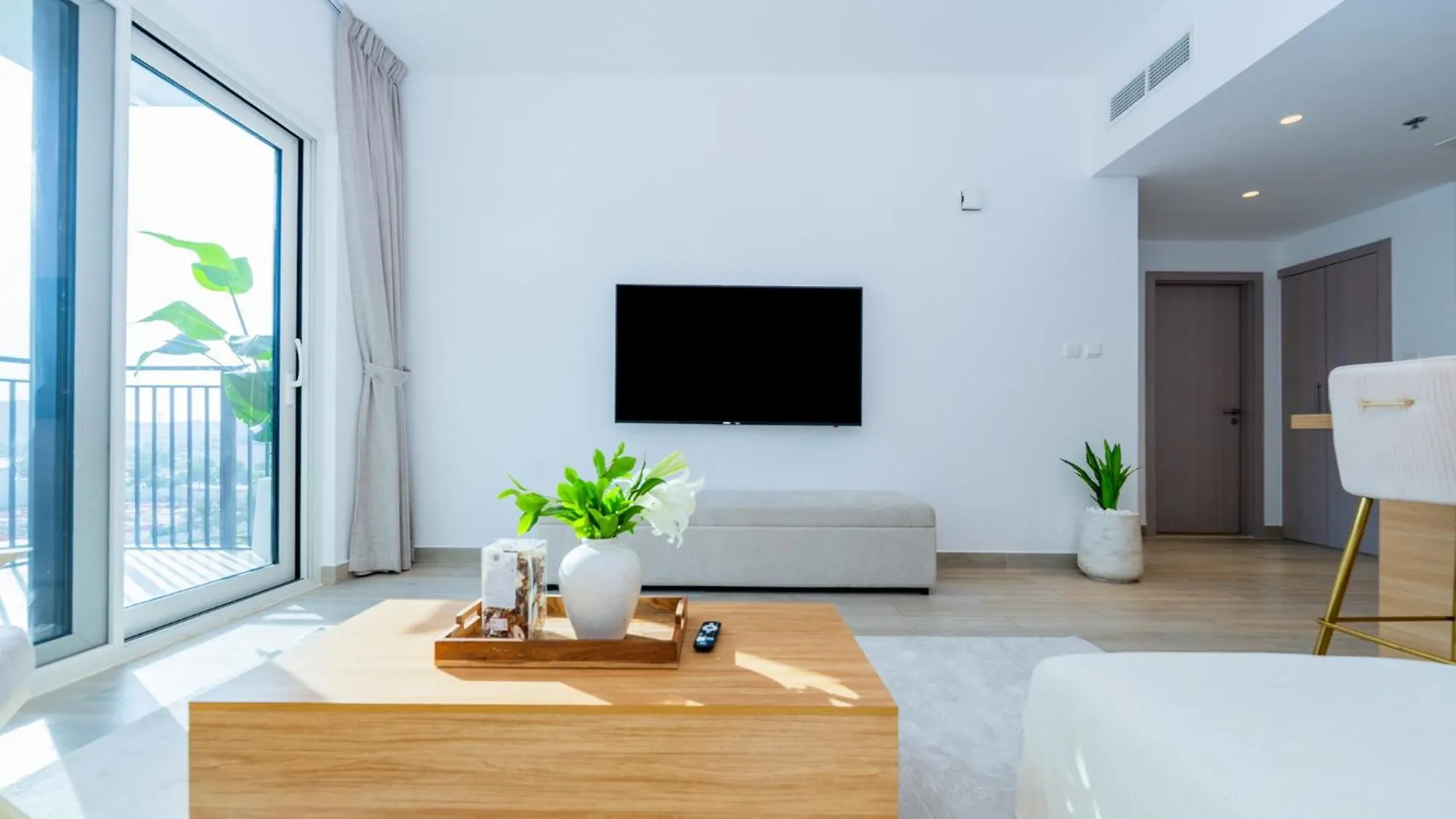 One Bedroom Apartment By Otolo Homes With Free Yas Theme Park Tickets Абу-Даби